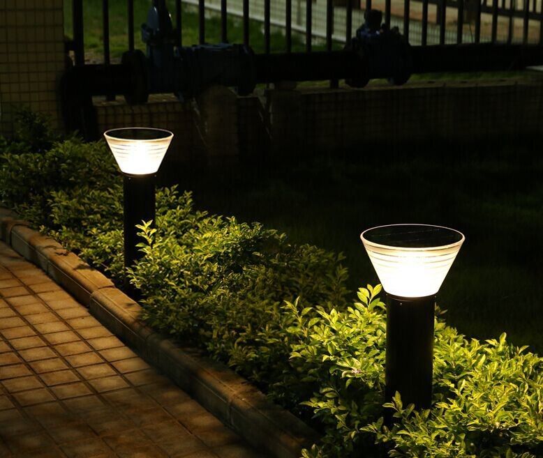 কারখানার পাইকারি LED সোলার লন ল্যাম্প আইপি 65 ওয়াটারপ্রুফ আউটডোর সোলার গার্ডেন লাইট